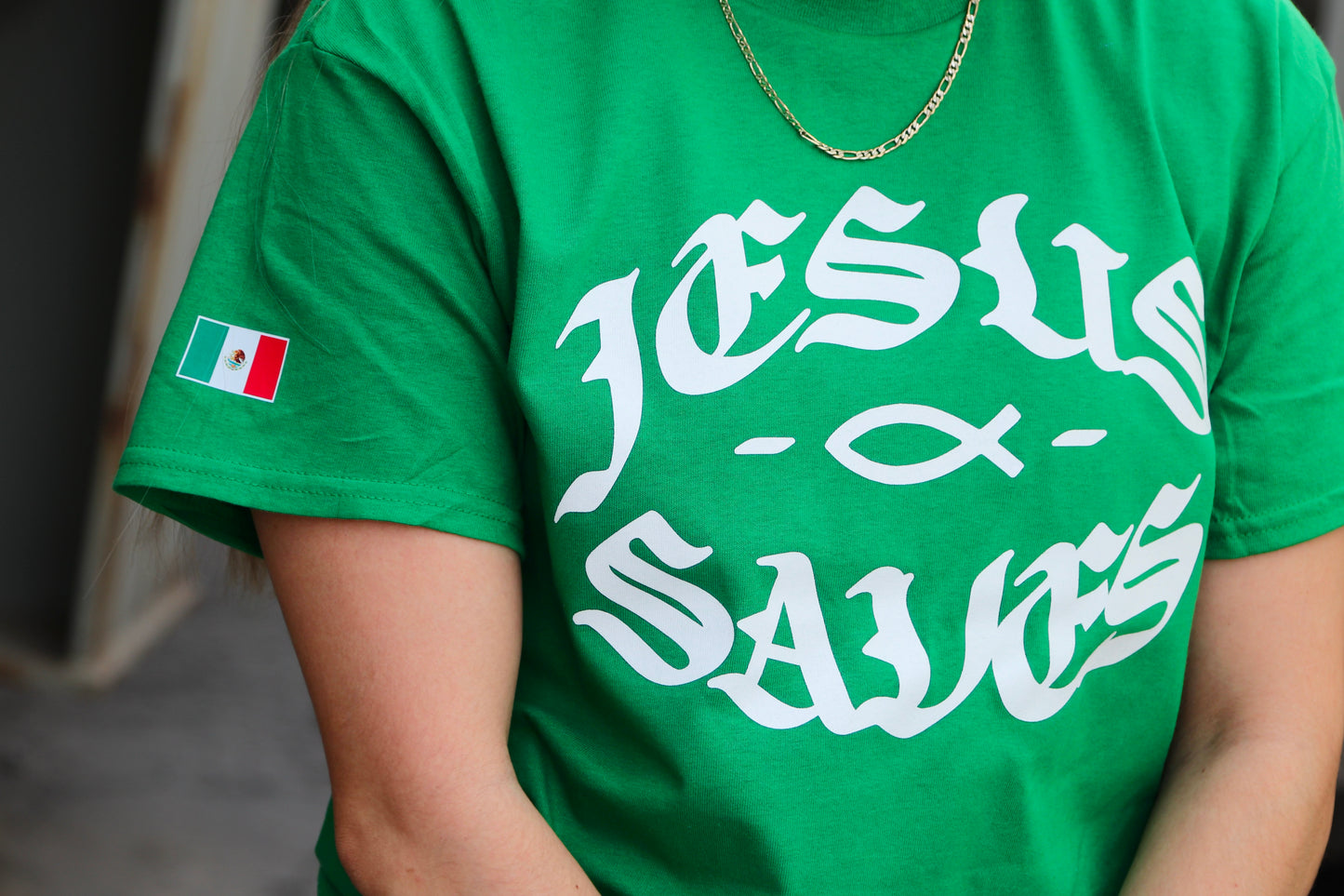 Playera “Jesús Saves”